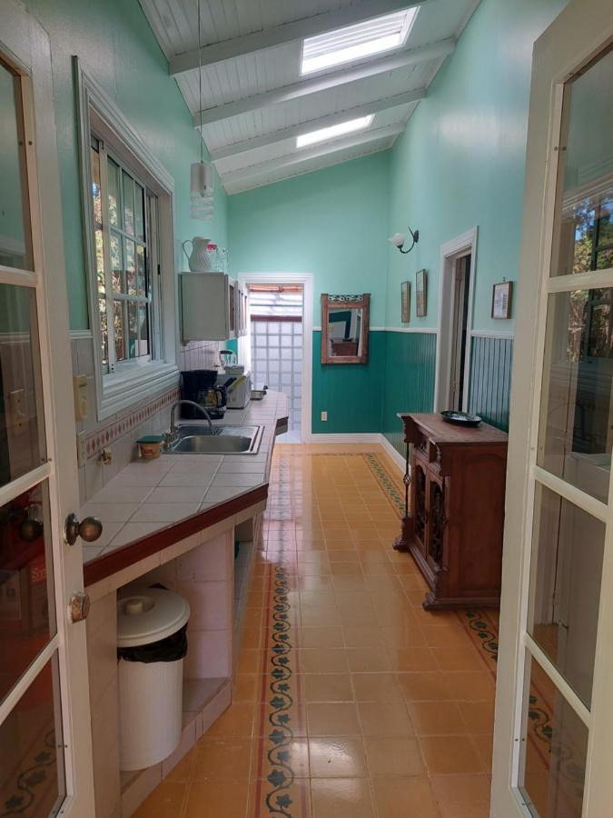 Playa Negra Guesthouse カウイータ エクステリア 写真