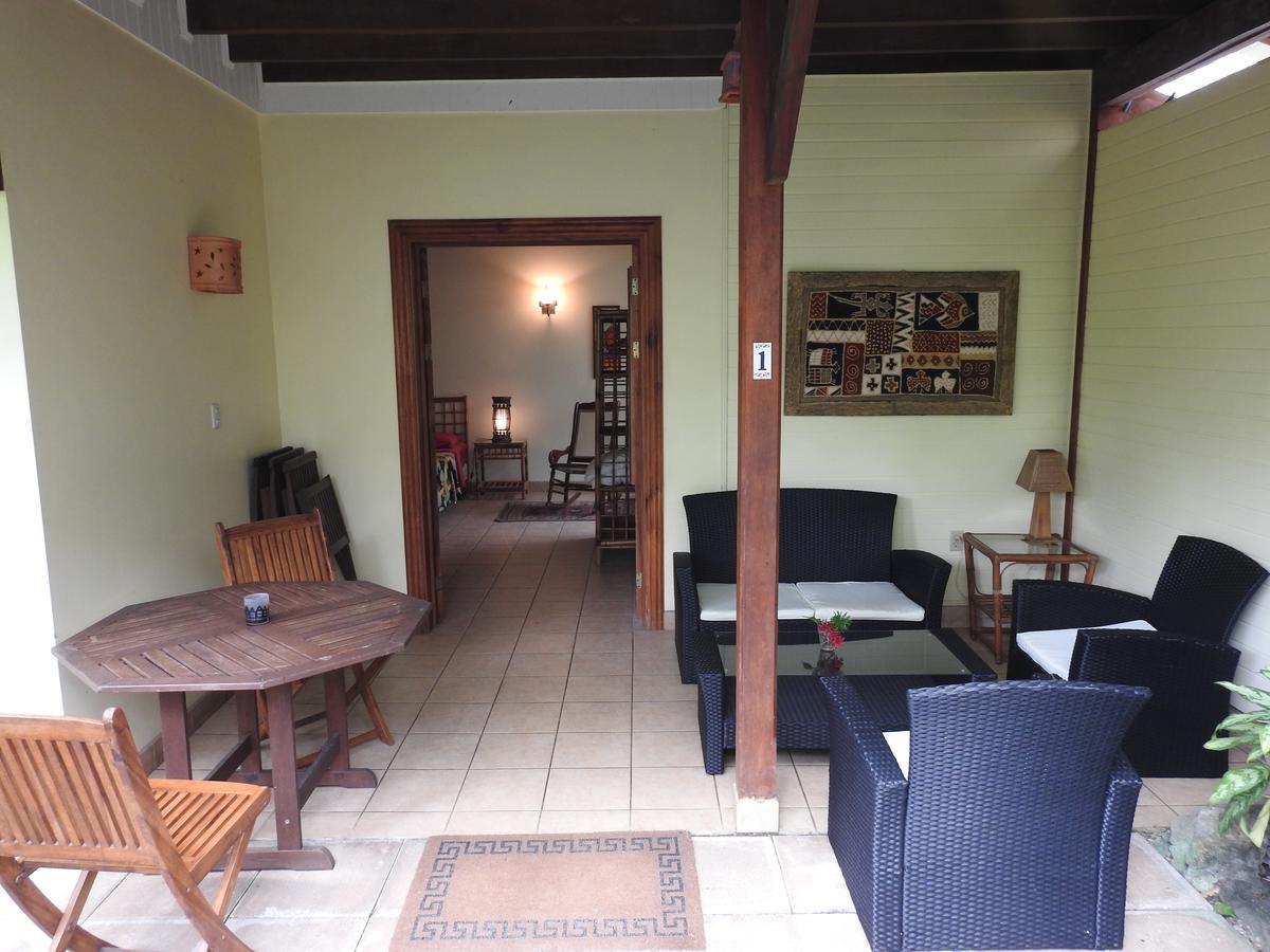 Playa Negra Guesthouse カウイータ エクステリア 写真